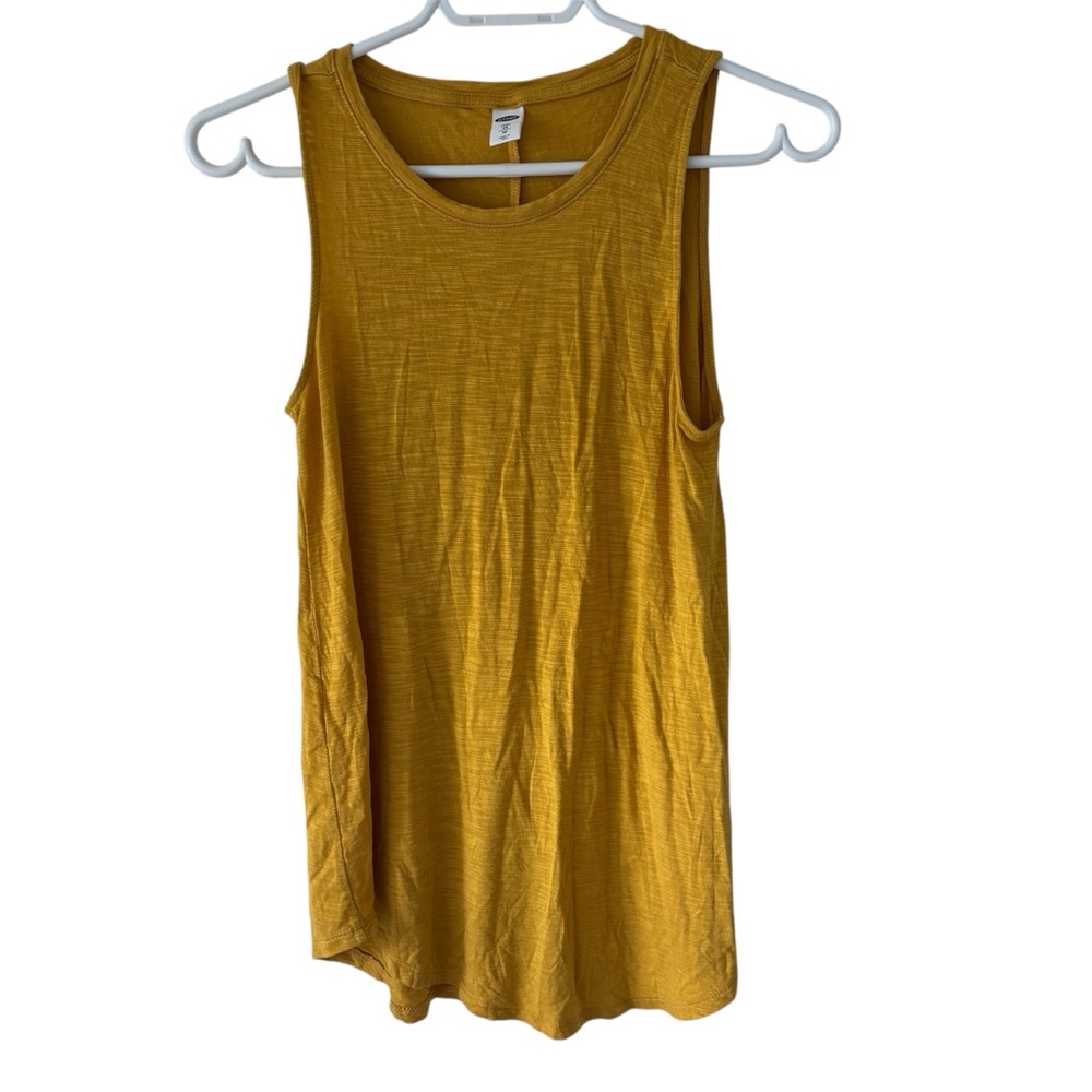2/$20 Old Navy luxe  Mustard Yellow Tank Top Sleeveless Tee stretchy - size XS